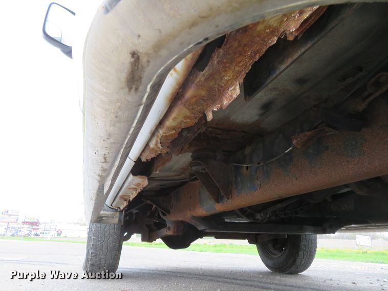 image for item HV9735 2003 Dodge Ram 2500HD SLT  Quad Cab pickup truck