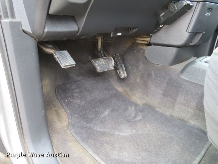 image for item HV9735 2003 Dodge Ram 2500HD SLT  Quad Cab pickup truck