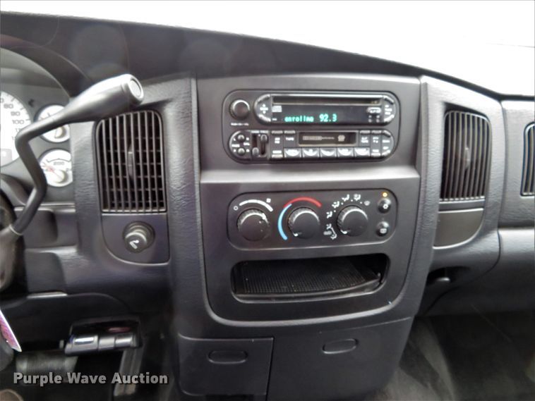 image for item HV9735 2003 Dodge Ram 2500HD SLT  Quad Cab pickup truck