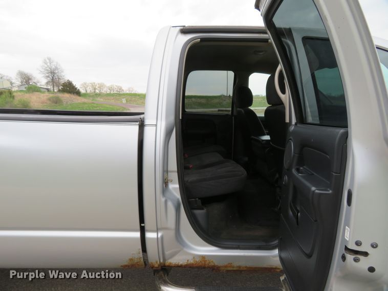image for item HV9735 2003 Dodge Ram 2500HD SLT  Quad Cab pickup truck