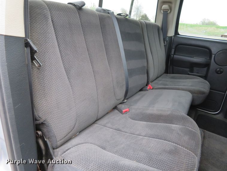 image for item HV9735 2003 Dodge Ram 2500HD SLT  Quad Cab pickup truck