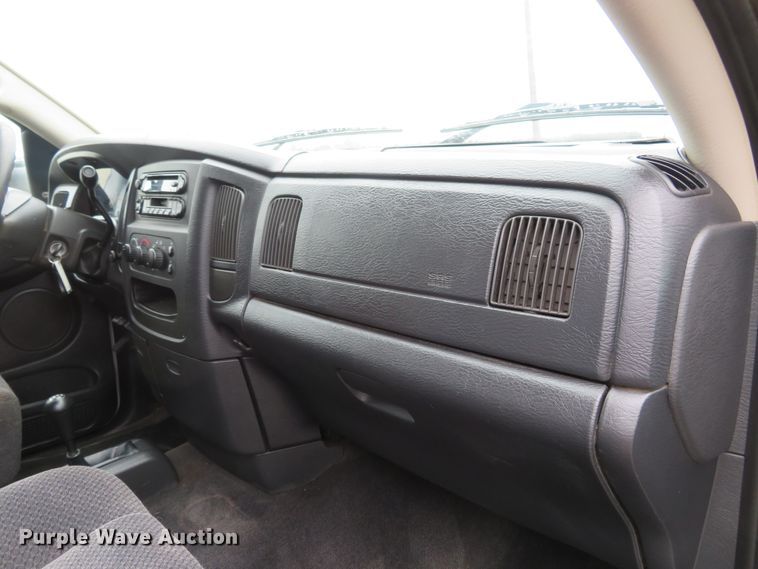 image for item HV9735 2003 Dodge Ram 2500HD SLT  Quad Cab pickup truck