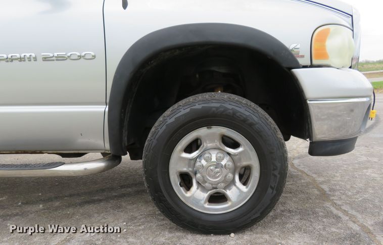 image for item HV9735 2003 Dodge Ram 2500HD SLT  Quad Cab pickup truck