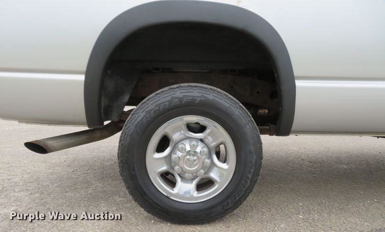 image for item HV9735 2003 Dodge Ram 2500HD SLT  Quad Cab pickup truck