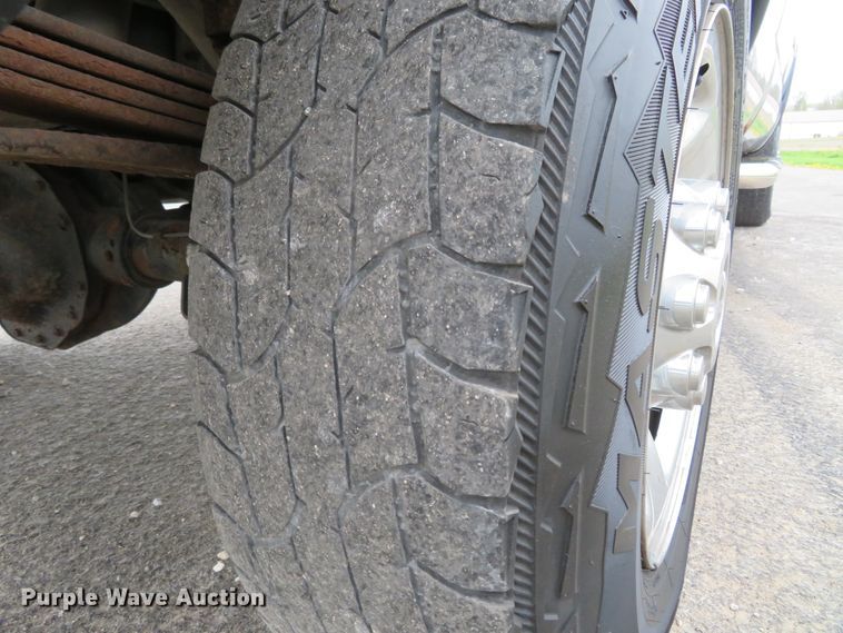 image for item HV9735 2003 Dodge Ram 2500HD SLT  Quad Cab pickup truck