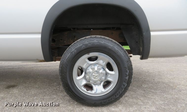 image for item HV9735 2003 Dodge Ram 2500HD SLT  Quad Cab pickup truck