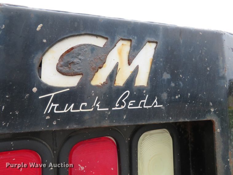 image for item HV9736 2006 Ford F250 Super Duty XL  flatbed pickup truck