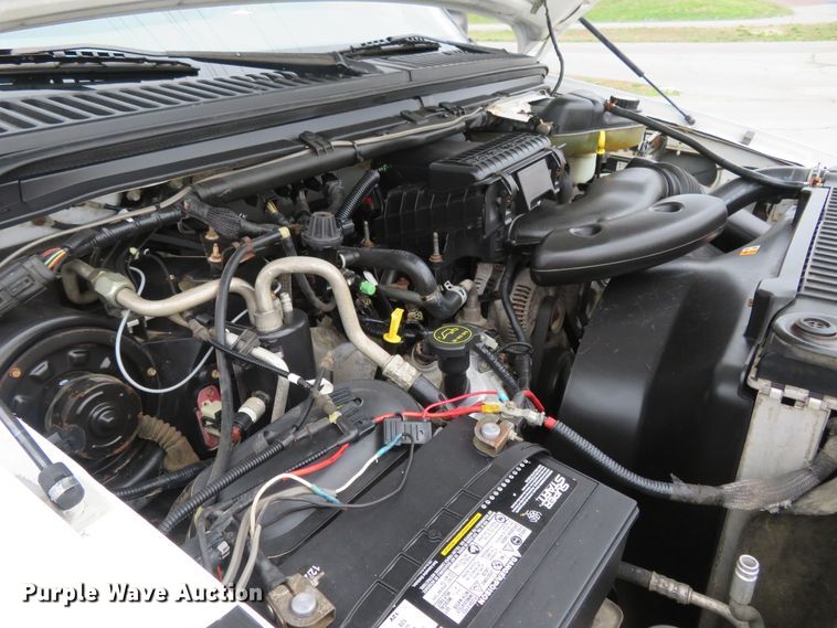 image for item HV9736 2006 Ford F250 Super Duty XL  flatbed pickup truck