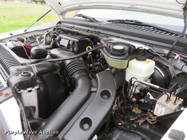 image for item HV9736 2006 Ford F250 Super Duty XL  flatbed pickup truck