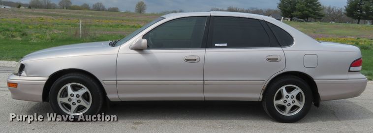 image for item HV9737 1997 Toyota Avalon XLS