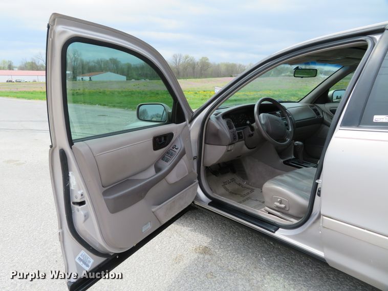 image for item HV9737 1997 Toyota Avalon XLS