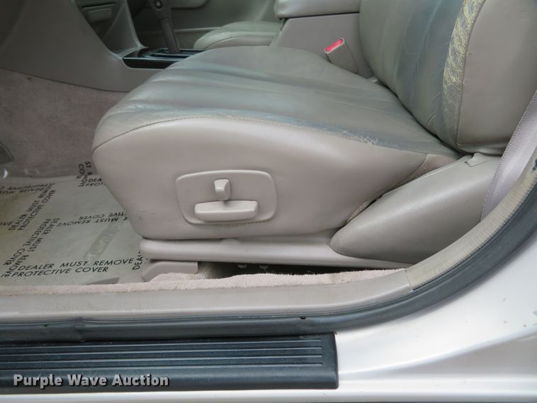 image for item HV9737 1997 Toyota Avalon XLS