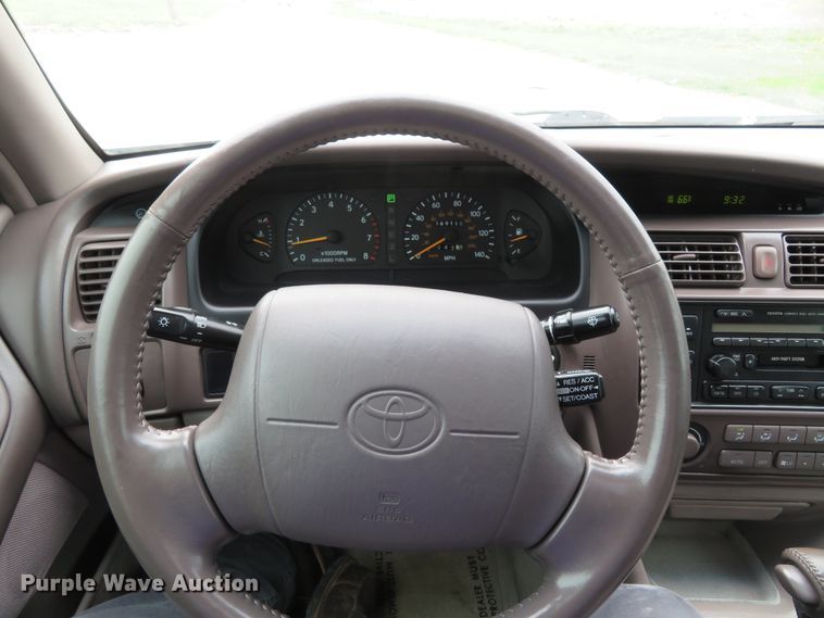image for item HV9737 1997 Toyota Avalon XLS
