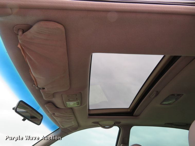 image for item HV9737 1997 Toyota Avalon XLS