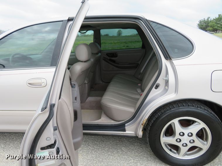 image for item HV9737 1997 Toyota Avalon XLS