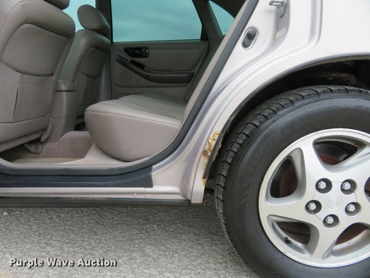 image for item HV9737 1997 Toyota Avalon XLS