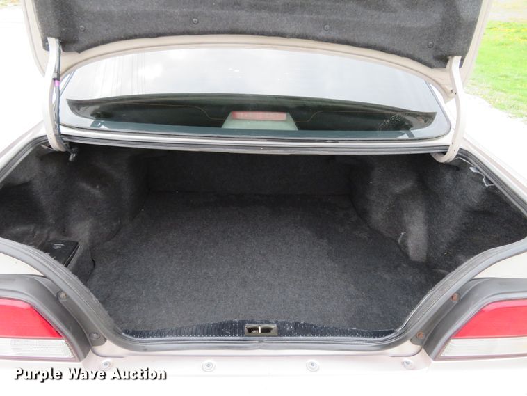 image for item HV9737 1997 Toyota Avalon XLS