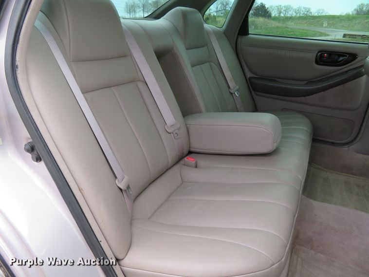 image for item HV9737 1997 Toyota Avalon XLS