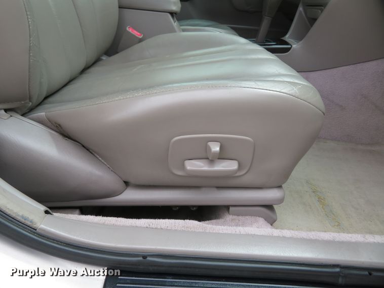 image for item HV9737 1997 Toyota Avalon XLS