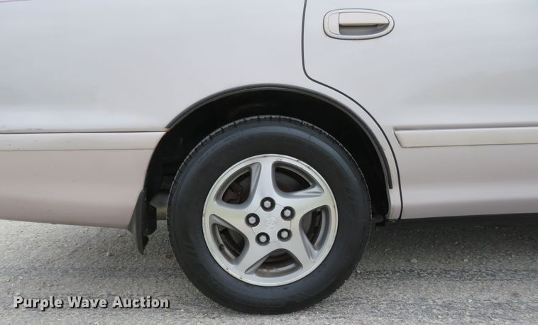 image for item HV9737 1997 Toyota Avalon XLS