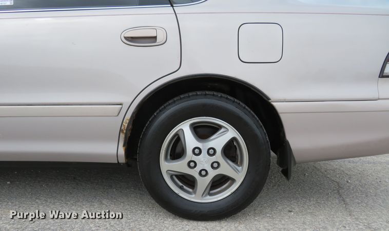 image for item HV9737 1997 Toyota Avalon XLS