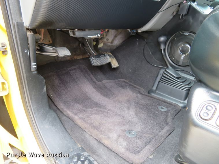 image for item HV9739 2005 Ford F250 Super Duty XLT  Crew Cab pickup truck