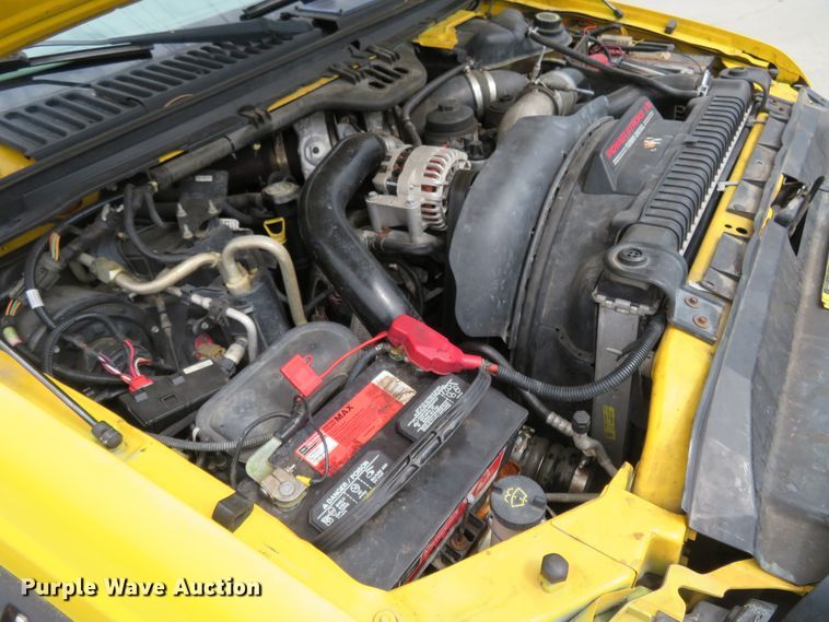 image for item HV9739 2005 Ford F250 Super Duty XLT  Crew Cab pickup truck