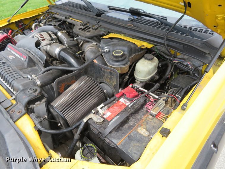 image for item HV9739 2005 Ford F250 Super Duty XLT  Crew Cab pickup truck