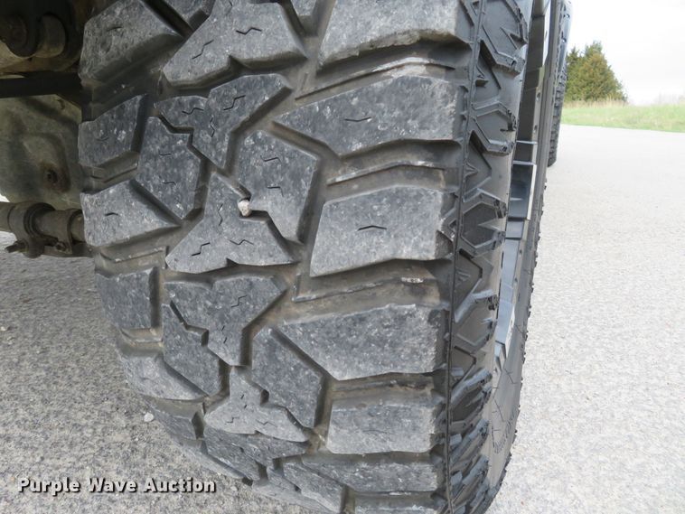 image for item HV9739 2005 Ford F250 Super Duty XLT  Crew Cab pickup truck