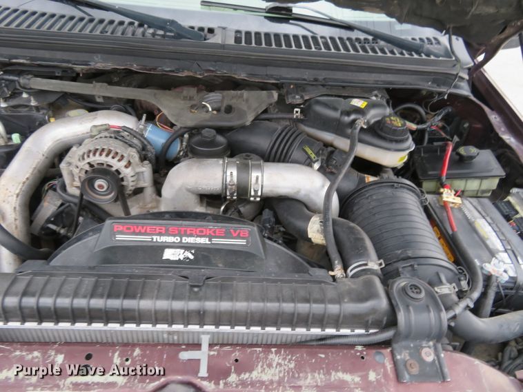 image for item HV9742 2004 Ford F350 Super Duty Lariat King Ranch  Crew Cab pickup truck