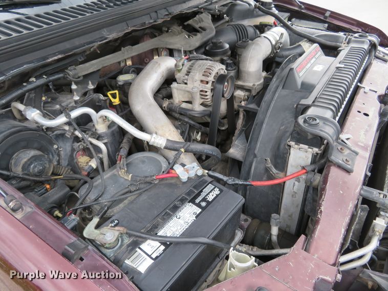 image for item HV9742 2004 Ford F350 Super Duty Lariat King Ranch  Crew Cab pickup truck