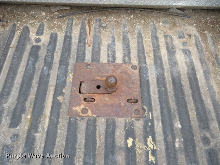 image for item HV9742 2004 Ford F350 Super Duty Lariat King Ranch  Crew Cab pickup truck