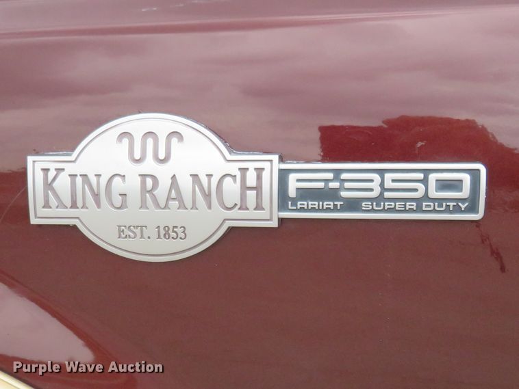 image for item HV9742 2004 Ford F350 Super Duty Lariat King Ranch  Crew Cab pickup truck