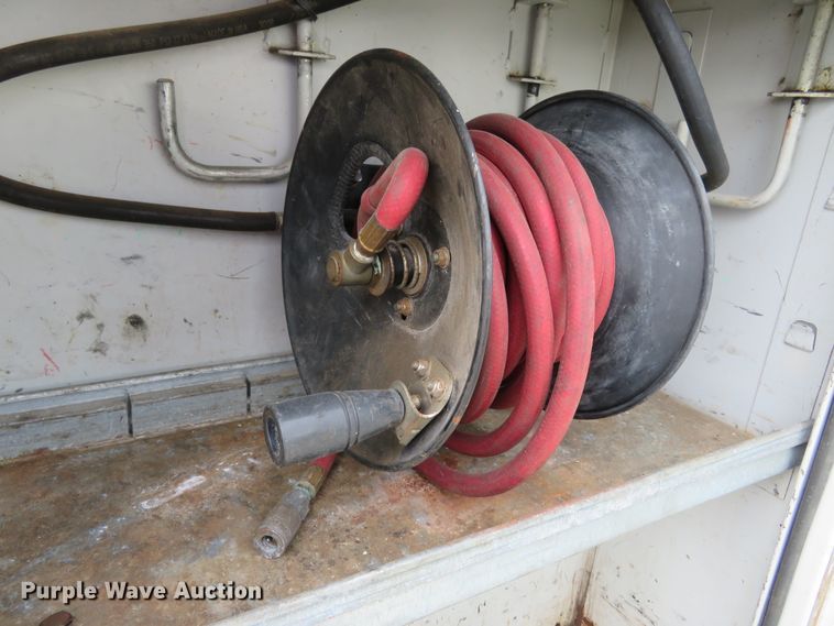 image for item HV9744 1995 Ford F250 XL  utility bed pickup truck