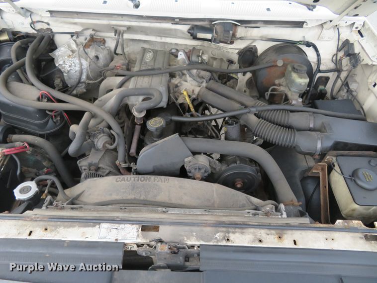 image for item HV9744 1995 Ford F250 XL  utility bed pickup truck