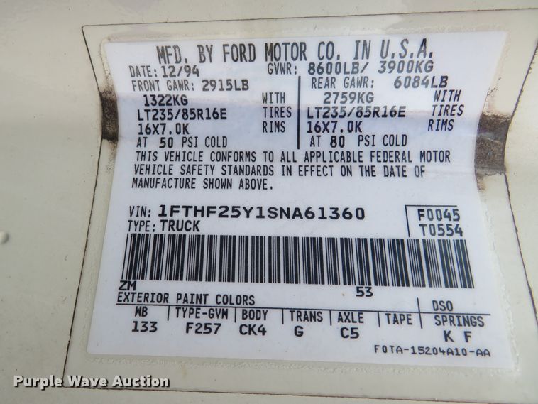 image for item HV9744 1995 Ford F250 XL  utility bed pickup truck