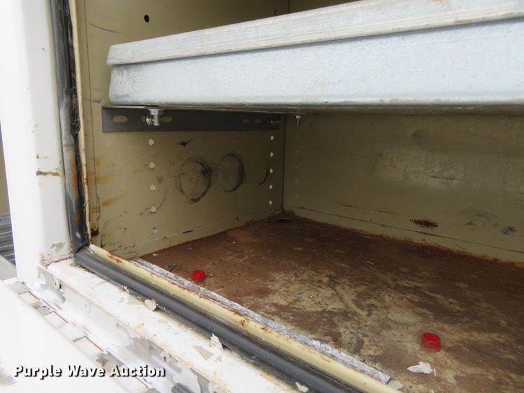 image for item HV9746 2008 Ford F250  Super Duty XL  utility bed pickup truck