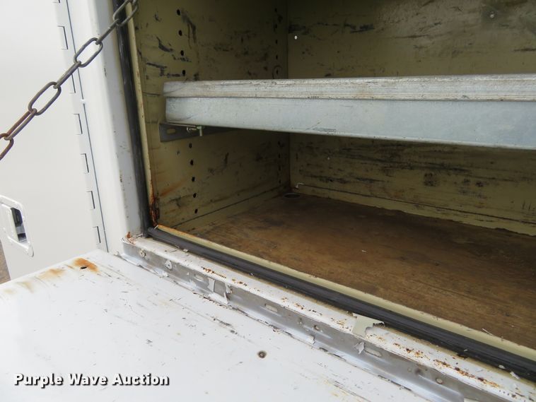 image for item HV9746 2008 Ford F250  Super Duty XL  utility bed pickup truck