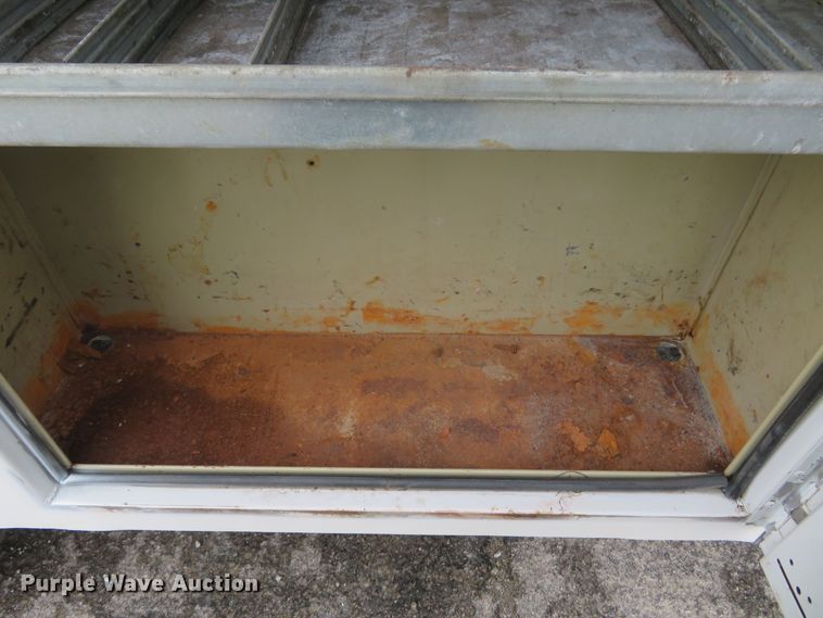 image for item HV9746 2008 Ford F250  Super Duty XL  utility bed pickup truck