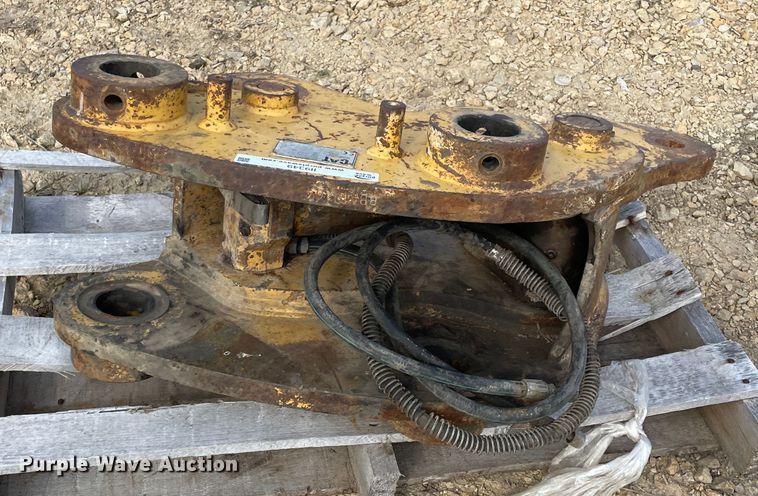 image for item II9349 Caterpillar E120B-311-312 quick coupler