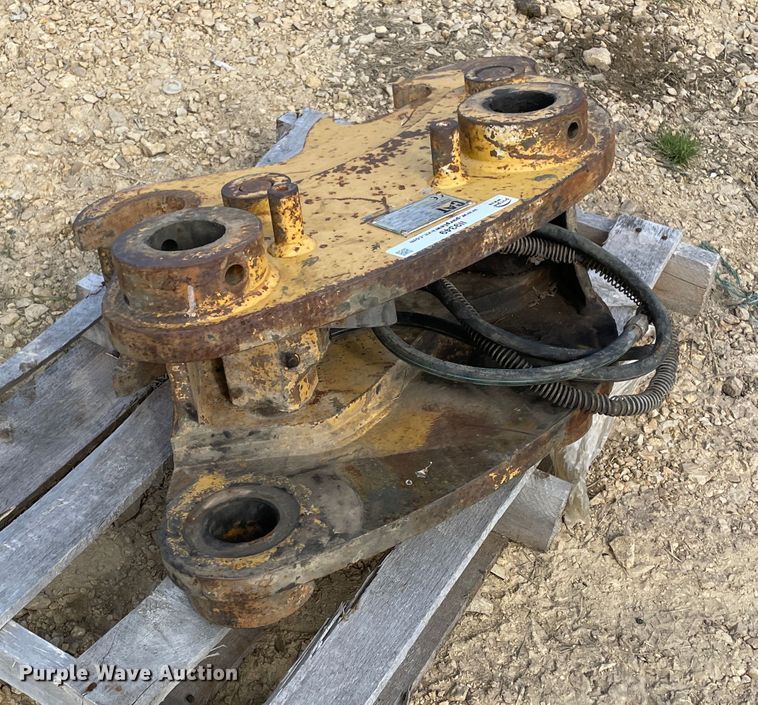 image for item II9349 Caterpillar E120B-311-312 quick coupler