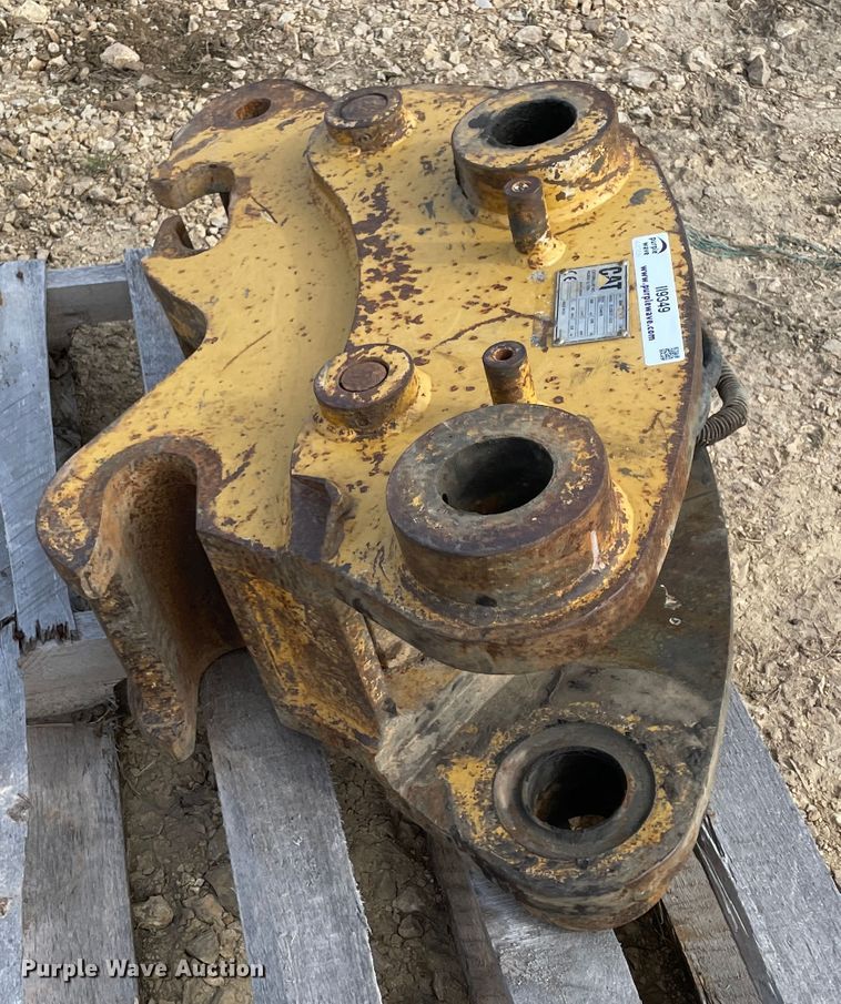 image for item II9349 Caterpillar E120B-311-312 quick coupler