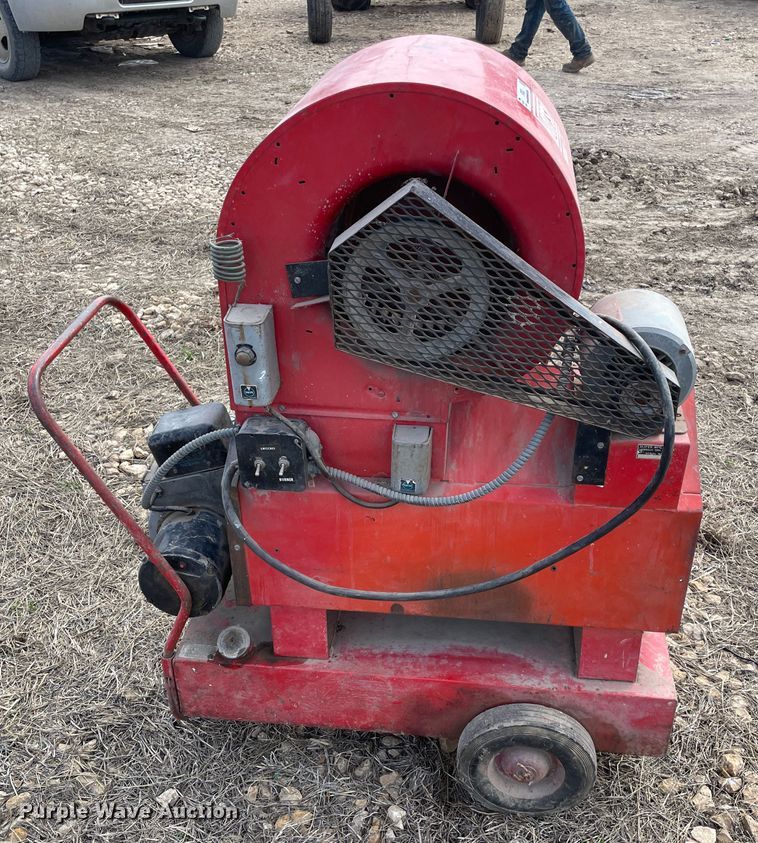image for item II9353 Hotsy 230 kerosene heater