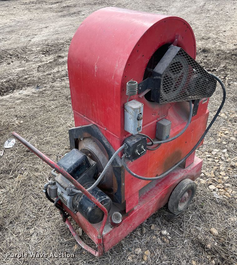 image for item II9353 Hotsy 230 kerosene heater
