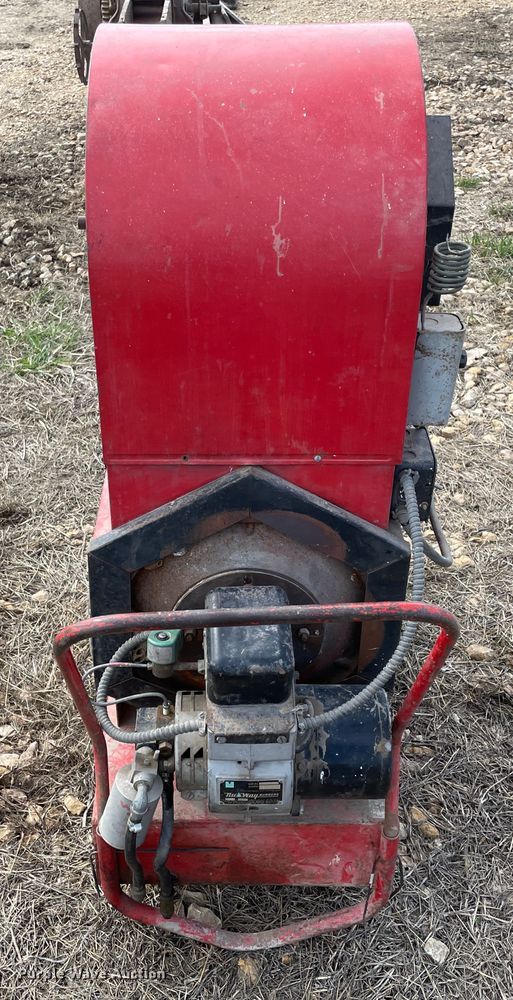 image for item II9353 Hotsy 230 kerosene heater