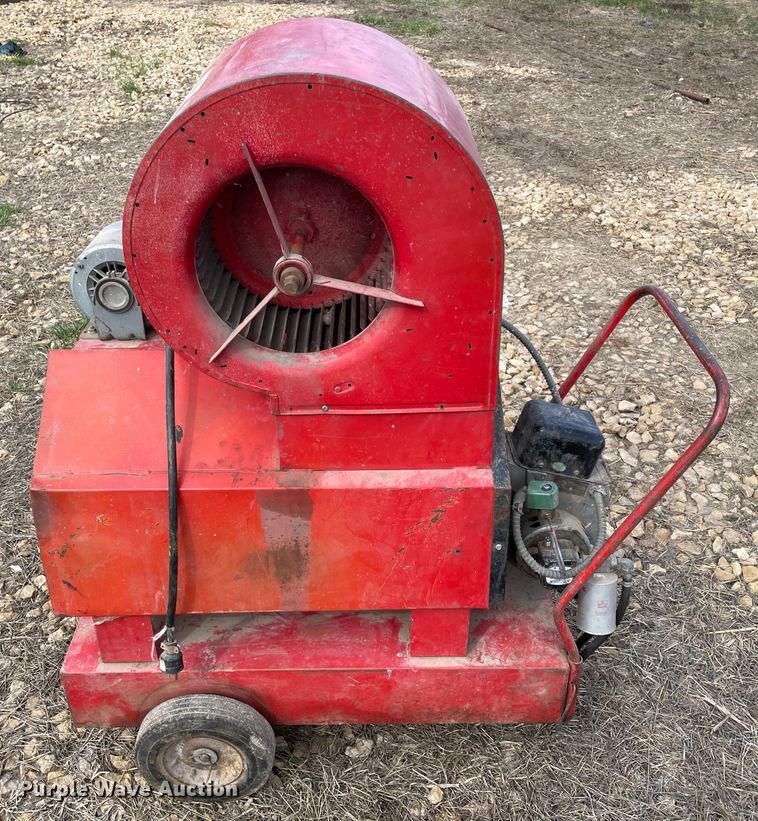 image for item II9353 Hotsy 230 kerosene heater
