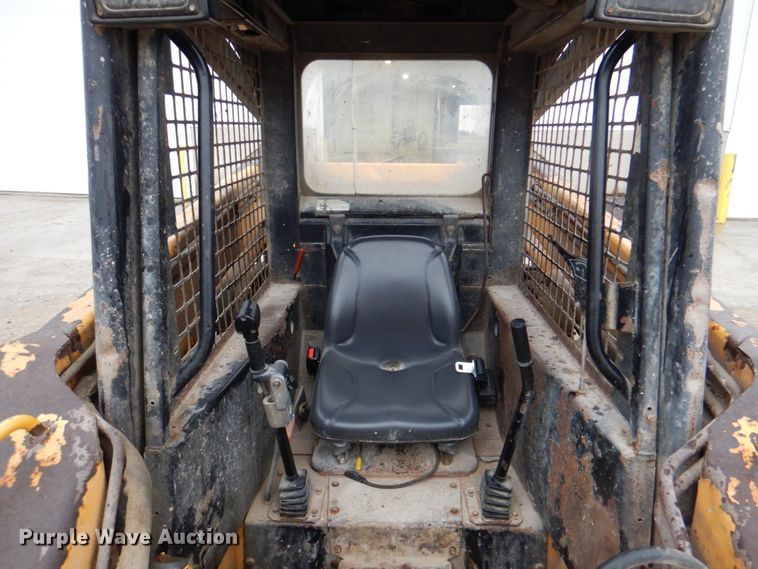 image for item II9807 1997 John Deere 8875  skid steer loader