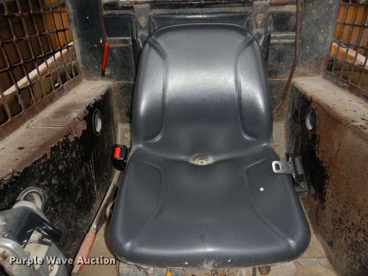 image for item II9807 1997 John Deere 8875  skid steer loader