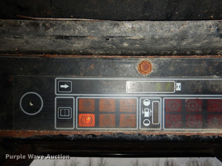 image for item II9807 1997 John Deere 8875  skid steer loader