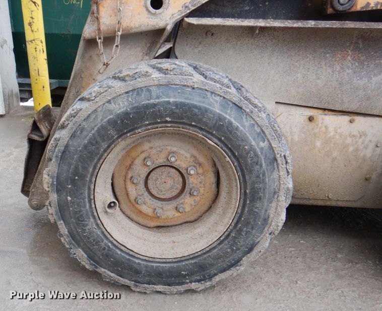 image for item II9807 1997 John Deere 8875  skid steer loader